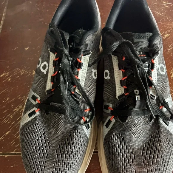 ON Cloud Women’s Shoes (Cloud eclipse) - Picture 2 of 5